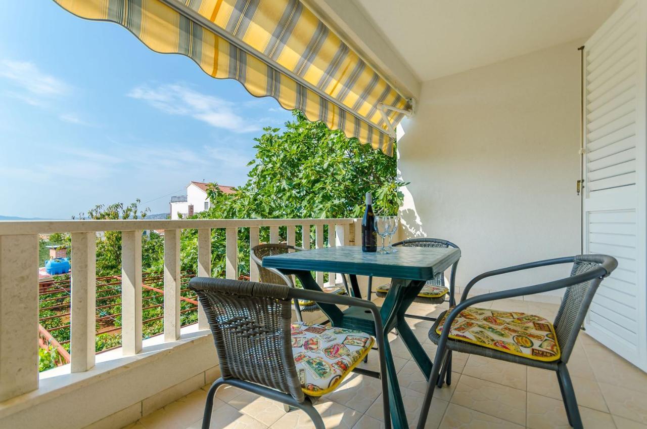 Apartments Tily Trogir Extérieur photo